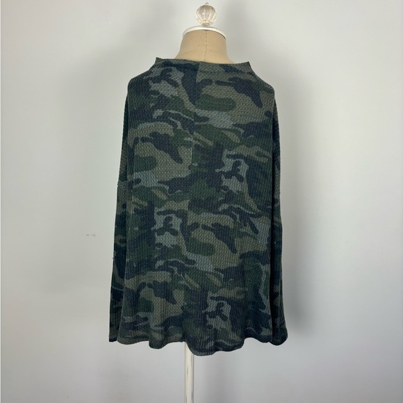 Fantastic Fawn Sweater Camouflage Criss-Cross Pullover S - Picture 2 of 4